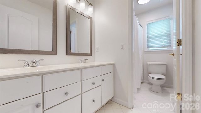 5423 Piper Glen Drive, Charlotte, NC 28277