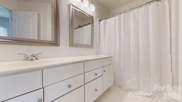 5423 Piper Glen Drive, Charlotte, NC 28277