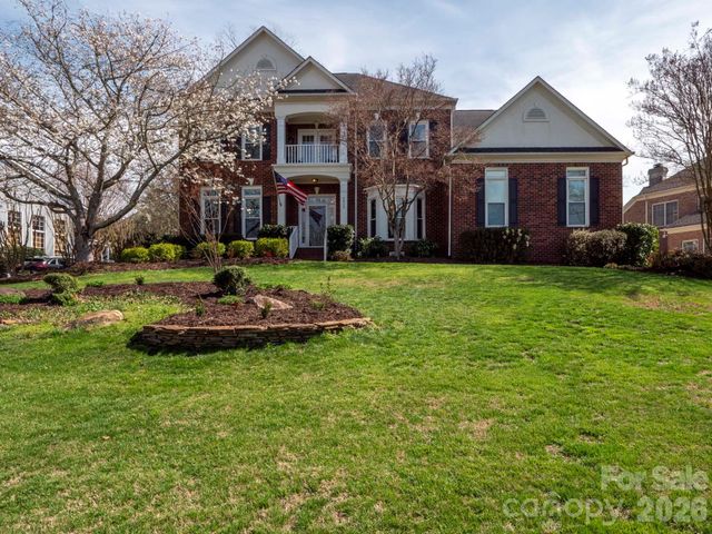 5423 Piper Glen Drive, Charlotte, NC 28277