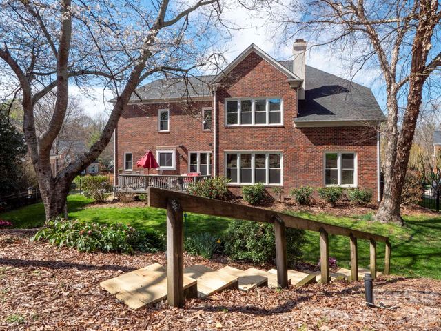 5423 Piper Glen Drive, Charlotte, NC 28277