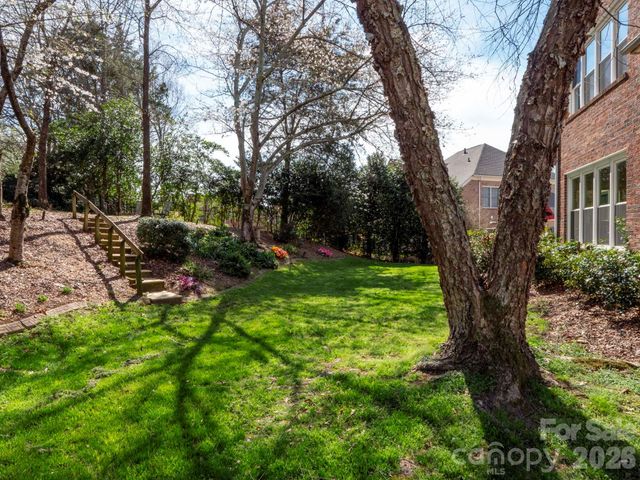 5423 Piper Glen Drive, Charlotte, NC 28277