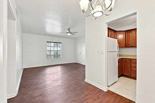 2211 NE 67TH Street 1102, Fort Lauderdale, FL 33308