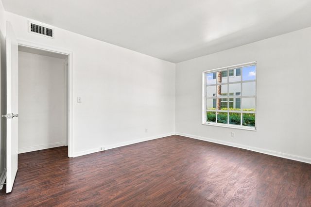 2211 NE 67TH Street 1102, Fort Lauderdale, FL 33308