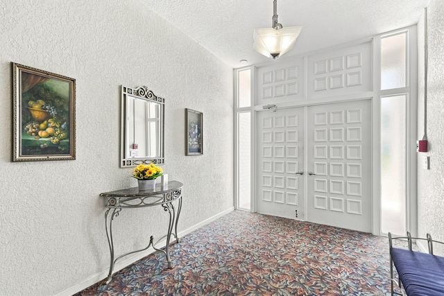 2211 NE 67TH Street 1102, Fort Lauderdale, FL 33308