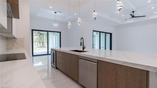649 Golden Gate BLVD E, Naples, FL 34120