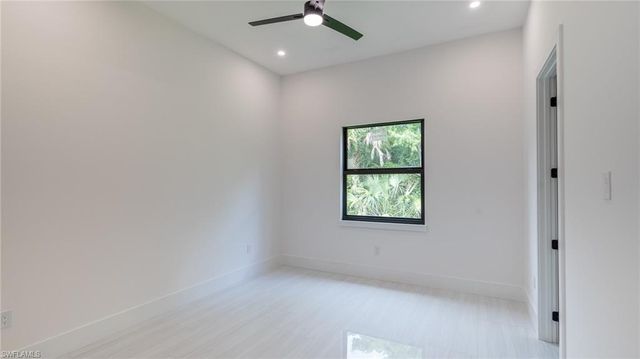 649 Golden Gate BLVD E, Naples, FL 34120
