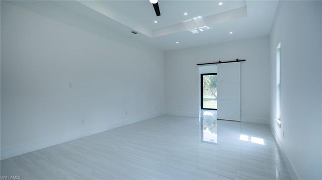 649 Golden Gate BLVD E, Naples, FL 34120