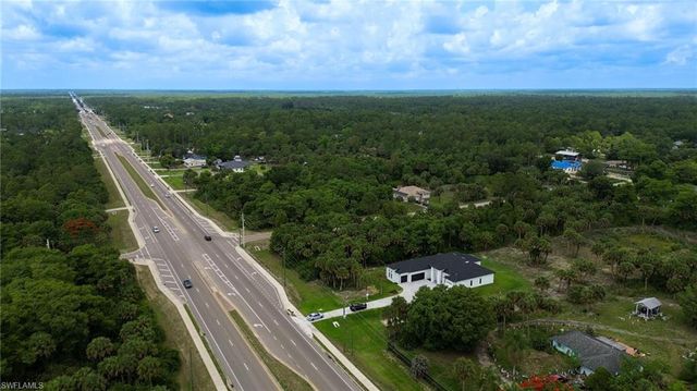 649 Golden Gate BLVD E, Naples, FL 34120