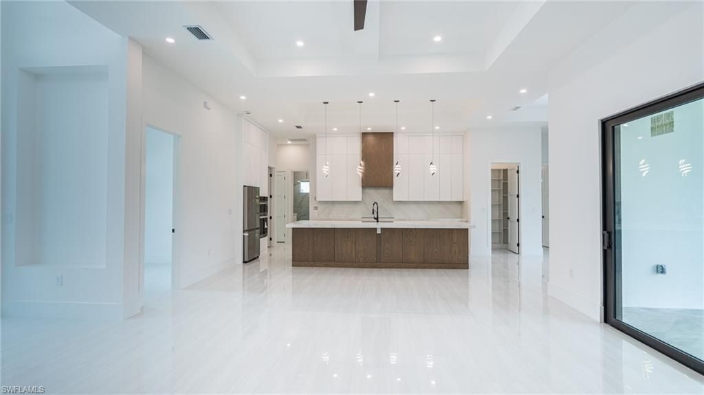 649 Golden Gate BLVD E, NAPLES, FL 34120 — photo 5