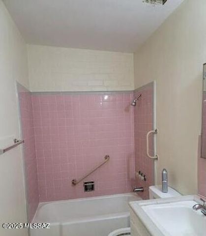 425 E Delano Street, Tucson, AZ 85705