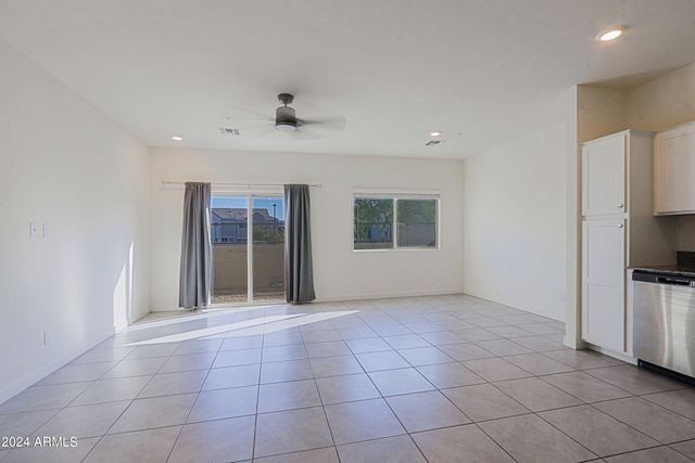 2231 W LAURIE Lane, Phoenix, AZ 85021
