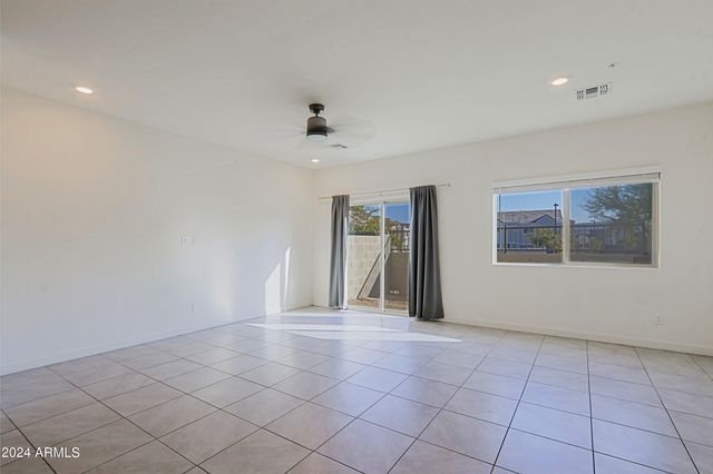 2231 W LAURIE Lane, Phoenix, AZ 85021