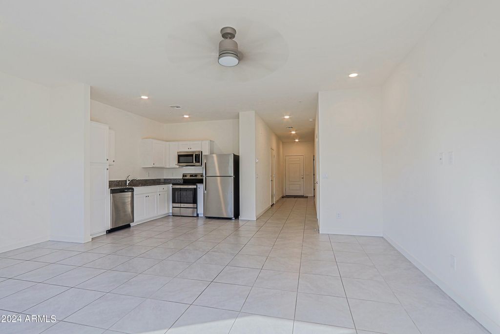 2231 W LAURIE Lane, Phoenix, AZ 85021 — photo 4