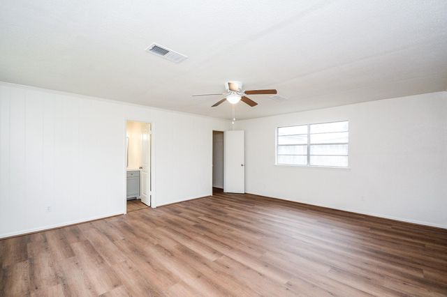1302 Lamesa Avenue, Pasadena, TX 77506