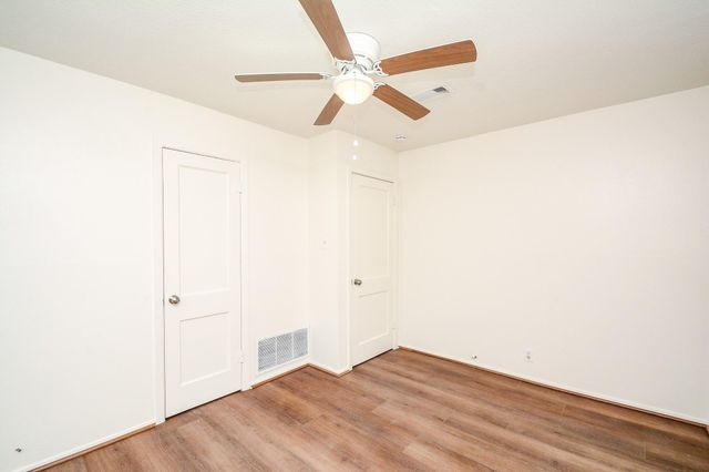1302 Lamesa Avenue, Pasadena, TX 77506