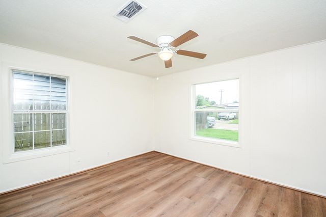 1302 Lamesa Avenue, Pasadena, TX 77506