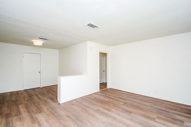 1302 Lamesa Avenue, Pasadena, TX 77506