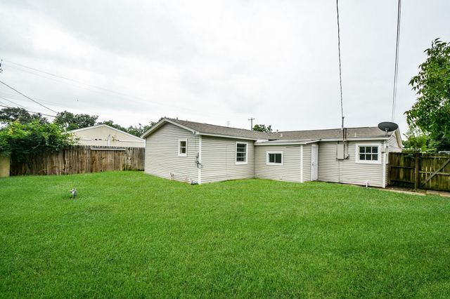 1302 Lamesa Avenue, Pasadena, TX 77506