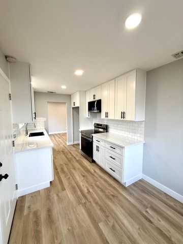 4407 Arrowood Ct, Sacramento, CA 95842