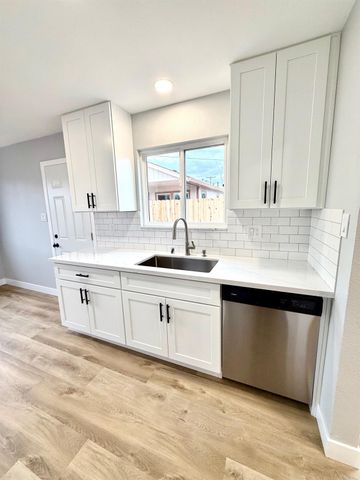 4407 Arrowood Ct, Sacramento, CA 95842