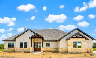 313 Farmhouse Drive, Marion, TX 78124