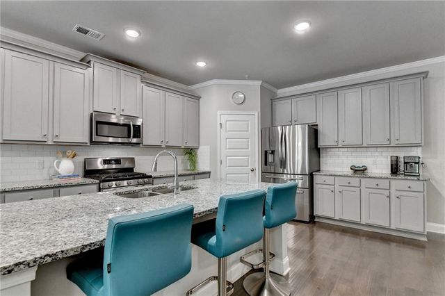 117 Hibiscus Court, Woodstock, GA 30188