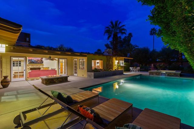 1387 E Verbena Drive, Palm Springs, CA 92262