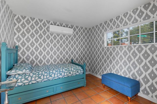 1387 E Verbena Drive, Palm Springs, CA 92262