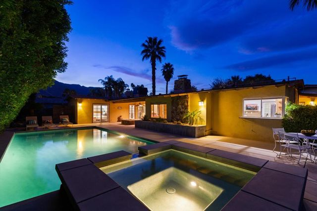 1387 E Verbena Drive, Palm Springs, CA 92262