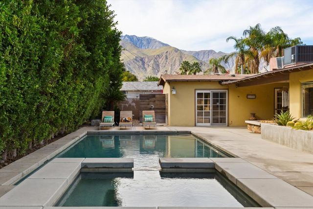 1387 E Verbena Drive, Palm Springs, CA 92262