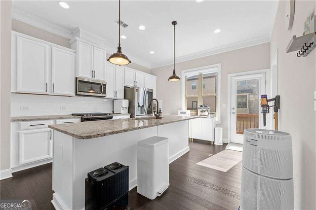 4468 Dunblane Avenue, Sugar Hill, GA 30518