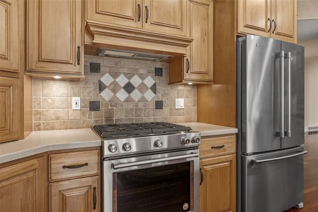 5012 Autumn DR NE, Cedar Rapids, IA 52411