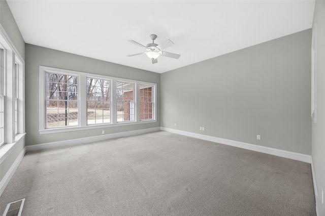 5012 Autumn DR NE, Cedar Rapids, IA 52411