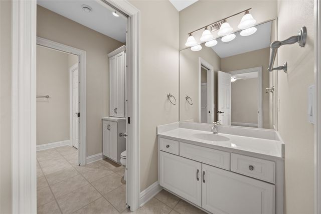 5012 Autumn DR NE, Cedar Rapids, IA 52411