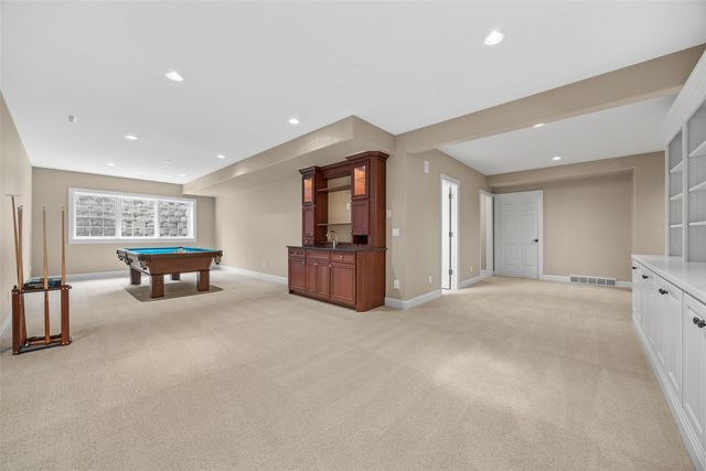 5012 Autumn DR NE, Cedar Rapids, IA 52411