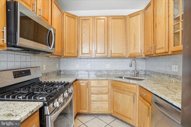 9410 52ND AVE, College Park, MD 20740