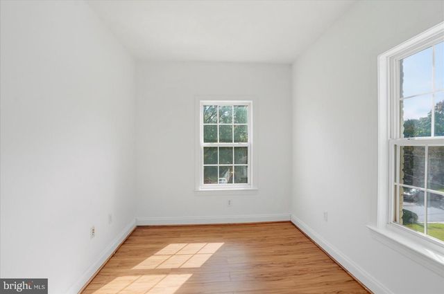 9410 52ND AVE, College Park, MD 20740