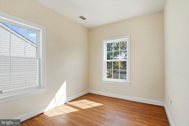 9410 52ND AVE, College Park, MD 20740