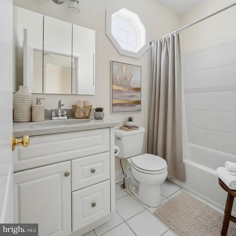 9410 52ND AVE, College Park, MD 20740