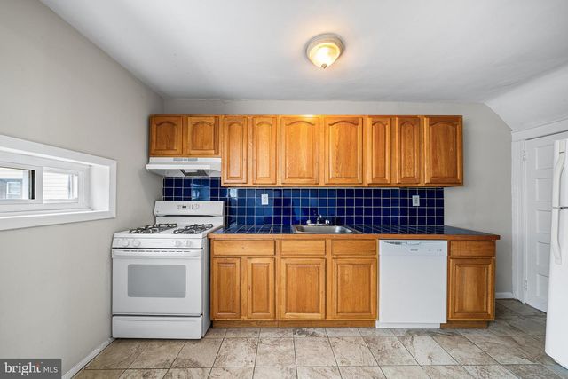 7036 RADBOURNE RD, Upper Darby, PA 19082