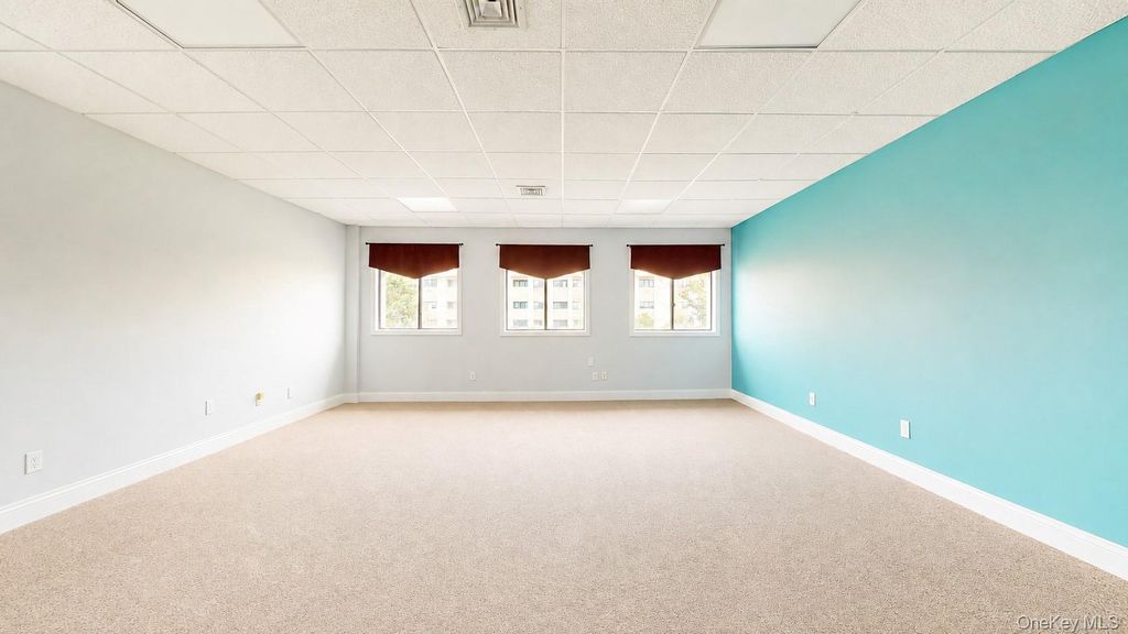 168 W Park Avenue 2nd Floor, Long Beach, NY 11561 — photo 4