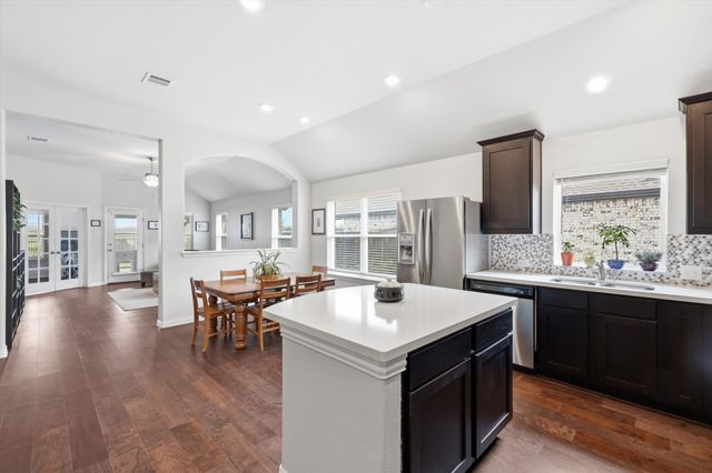 1020 Embers Lane, Denton, TX 76201