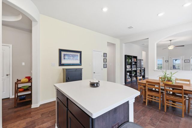 1020 Embers Lane, Denton, TX 76201