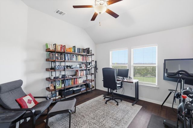 1020 Embers Lane, Denton, TX 76201