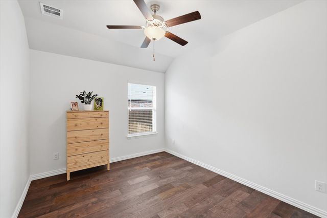 1020 Embers Lane, Denton, TX 76201