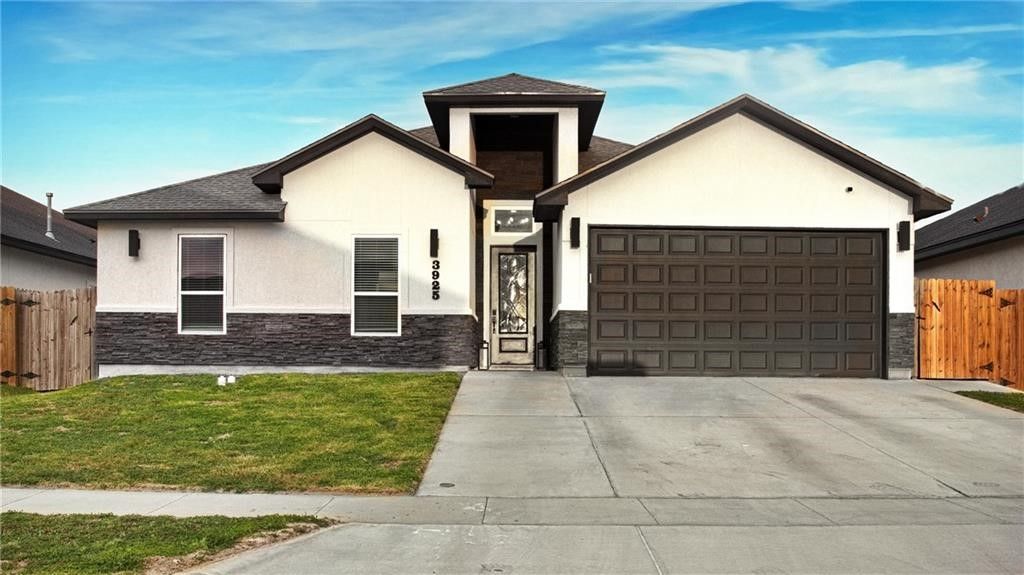 3925 Karo Dr, Corpus Christi, TX 78414 — exterior