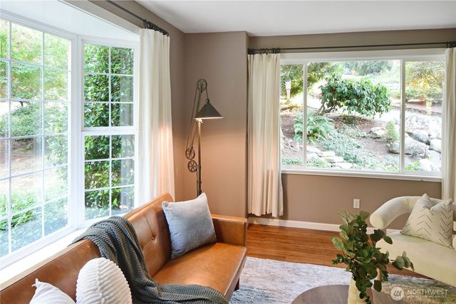 16732 NE 138th Court, Woodinville, WA 98072