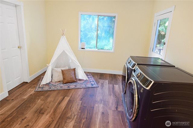 16732 NE 138th Court, Woodinville, WA 98072