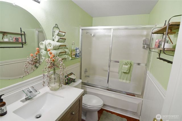 16732 NE 138th Court, Woodinville, WA 98072