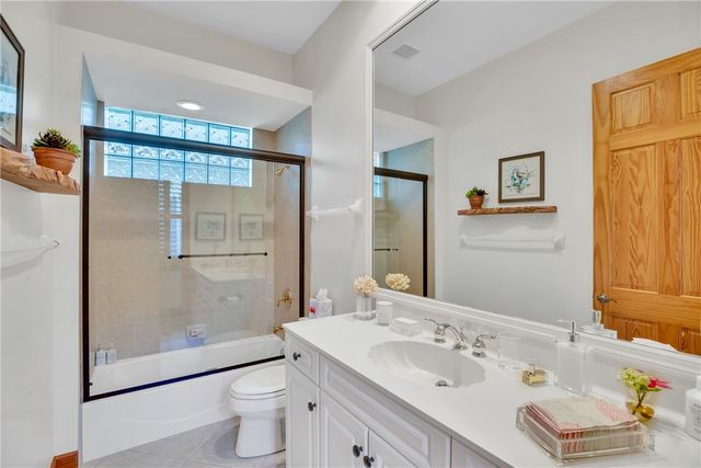 105 Island Cottage Lane, Vero Beach, FL 32963